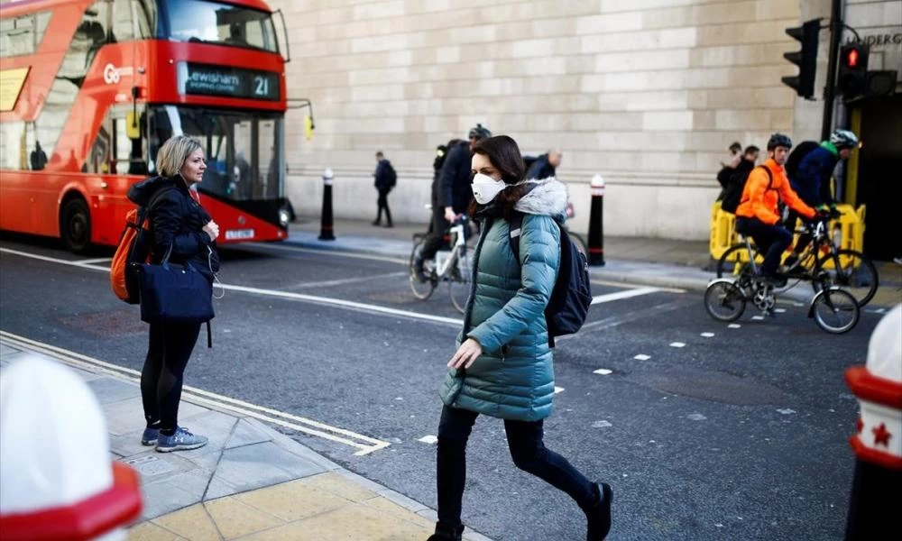 Βρετανία: Πάνω από 10.600 τα κρούσματα το τελευταίο 24ωρο